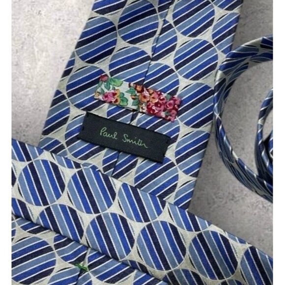 PAUL SMITH Silk Tie ITALY White Blue Geometric W:3.8" EUC - Picture 2 of 5